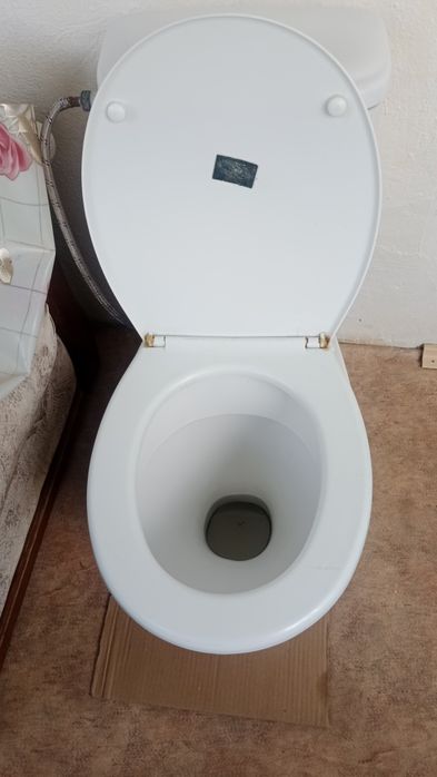 Продам б/у унитаз