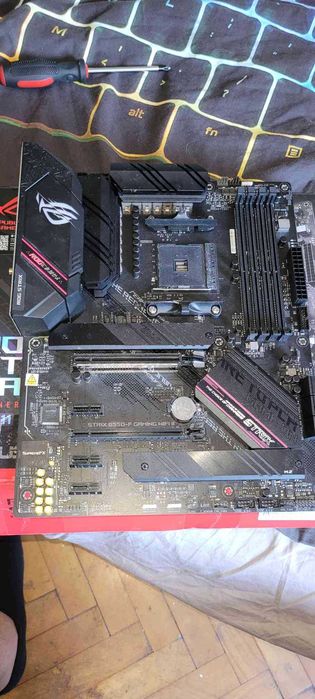 Vand Placa de baza Asus ROG STRIX B550-F GAMING WIFI II