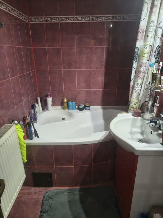 Vind apartament 2 camere confort 1
