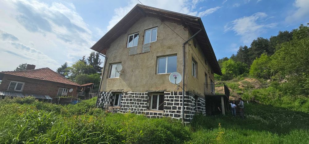 Продава се Къща в с. Кладница, Област Перник - 200 кв.м за 845 €/кв.м - Снимка #1