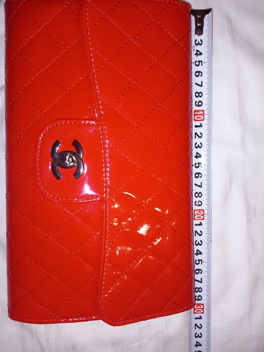 Cartier дамска чанта червен лак, Цикламено портмоне.