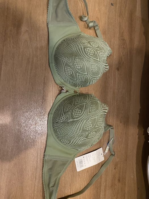 Бюстгальтер  размер 90С