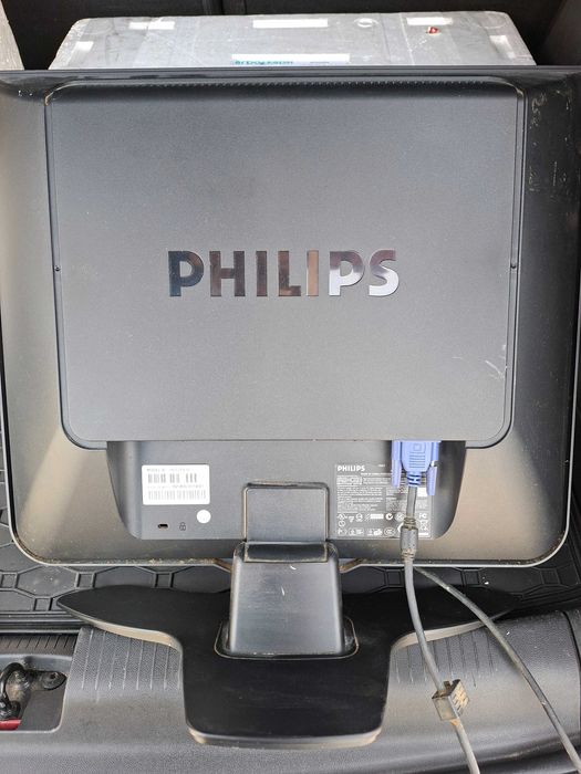 LCD Монитор Philips 190C7 19"