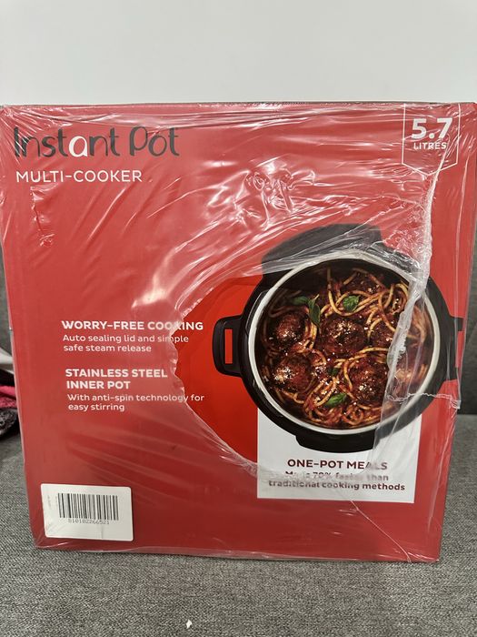 Instant Pot Rio 5.7L Multi Cooker 7 în 1, Nou Sigilat