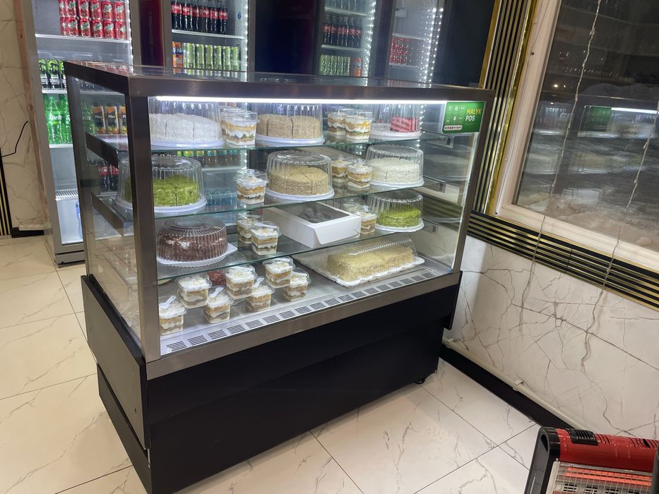 Холодильник витринный