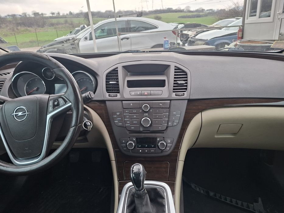 Опел Инсигния 2.0д 130к.с на части