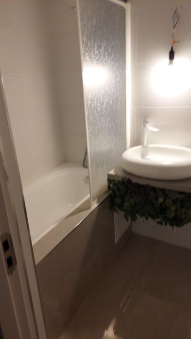 Se inchiriaza apartament 3 camere decomandate