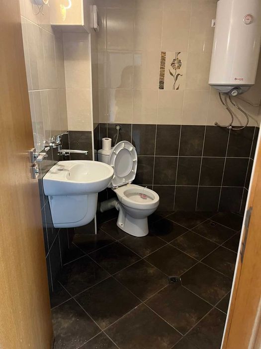 Продава се Двустаен апартамент в Враца, Център - 69 кв.м за 1242 €/кв.м - Снимка #6