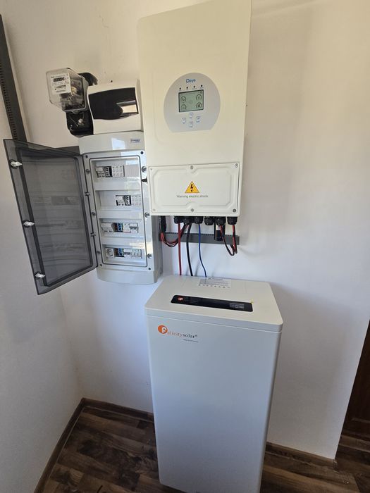 Sistem fotovoltaic 10kw trifazat, baterie 14.33kw, 24 PV DAH