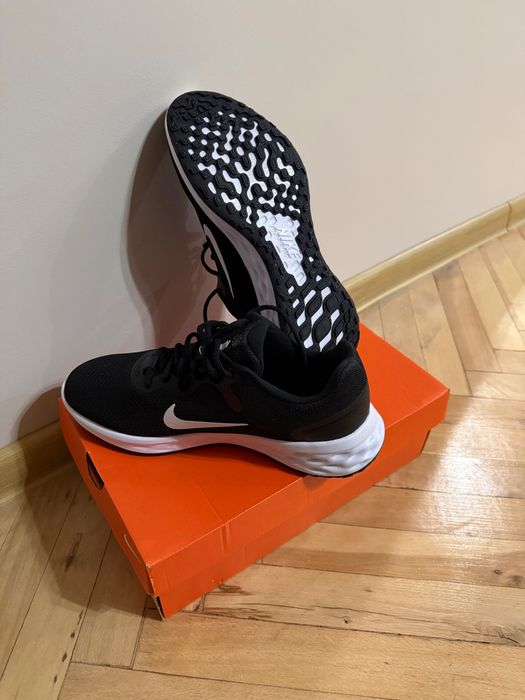 Чисто нови маратонки Nike размер 44