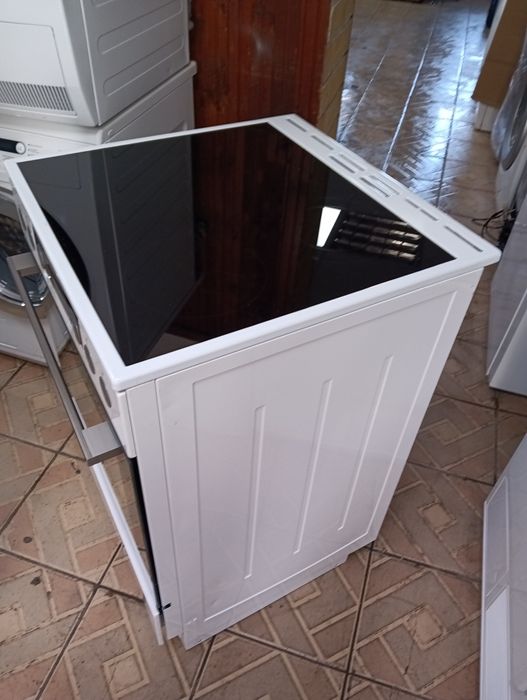 Уникална свободно стояща печка с керамичен плот Asko 2 години гаранция