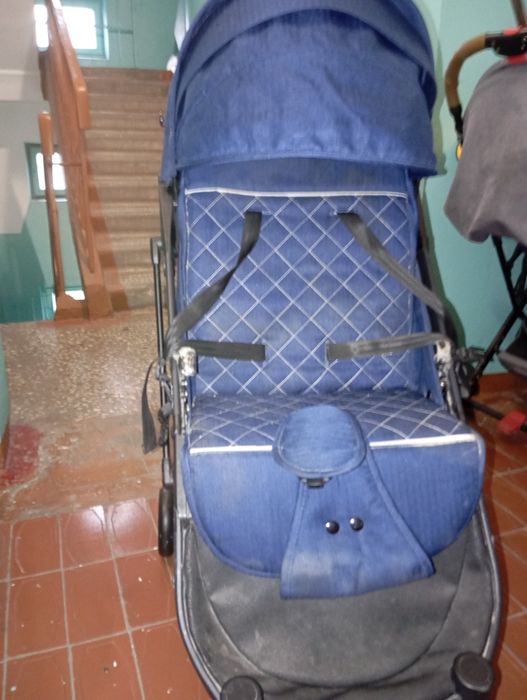 Продам дедскую прогулочную коляску