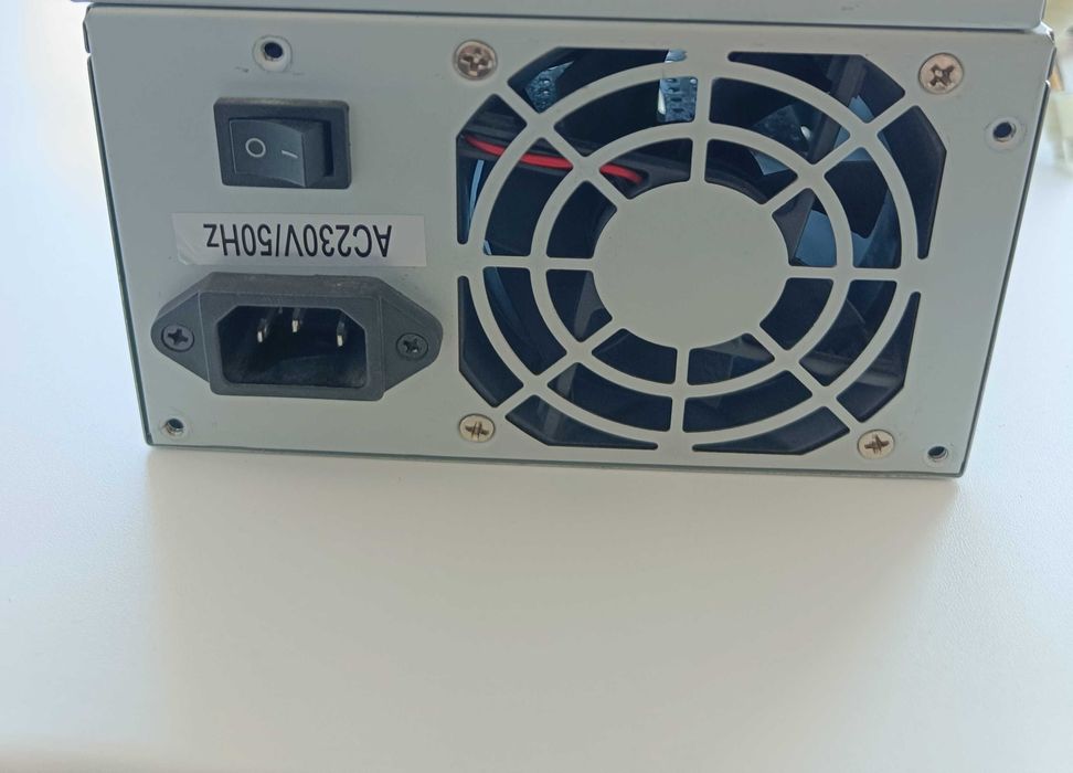 Блок питания Crown