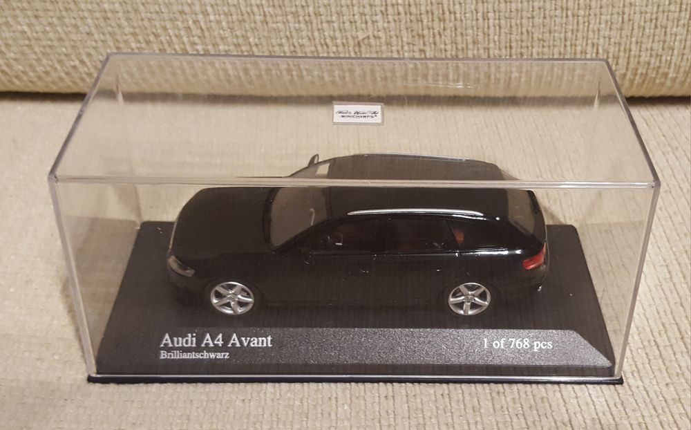 Колекционерски модел Minichamps Audi B8 Avant 1:43 1/768бр.