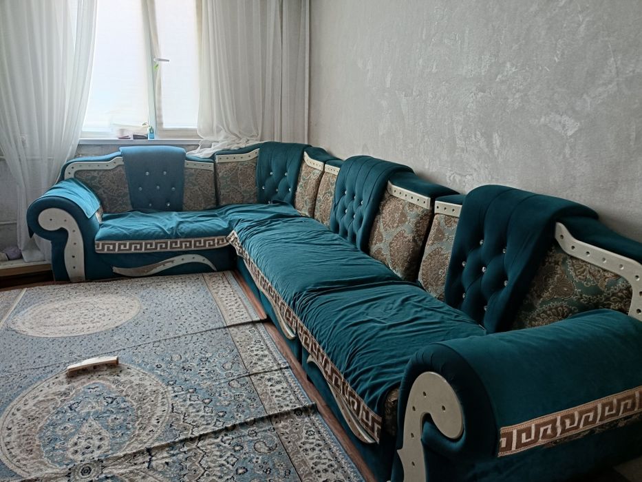 Угловой диван 4 м