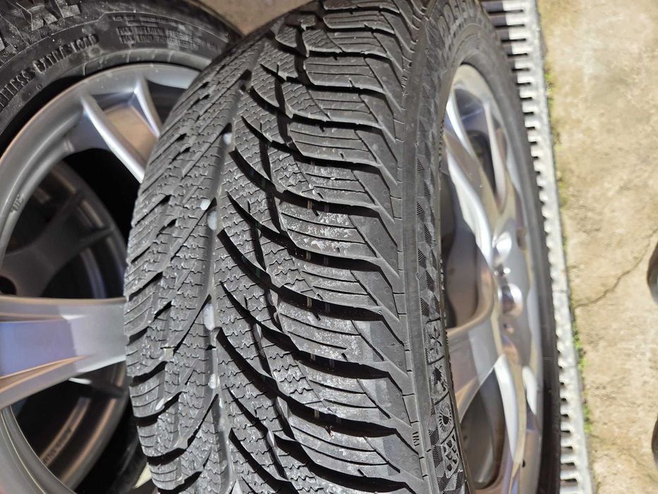 Всесезонни гуми с джанти