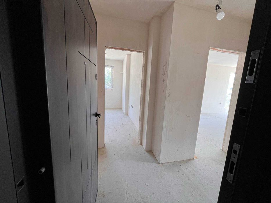 Продава се Тристаен апартамент в Варна, Младост 1 - 68 кв.м за 3383 €/кв.м - Снимка #4