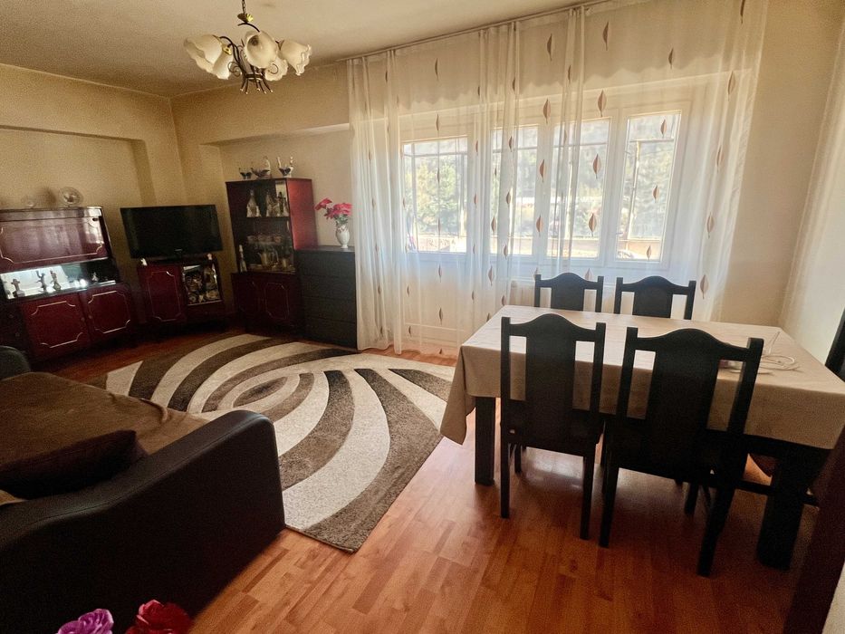 Apartament 3 camere decomandat, 91 mp – ultracentral Reșița Sud