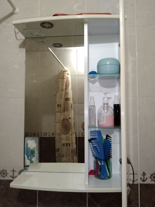 Продам шкаф в ванную