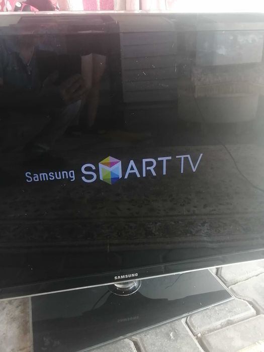 Продам телевизор samsung