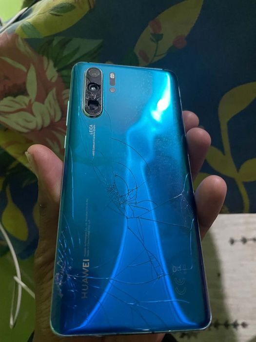 Vând Huawei P30 Pro