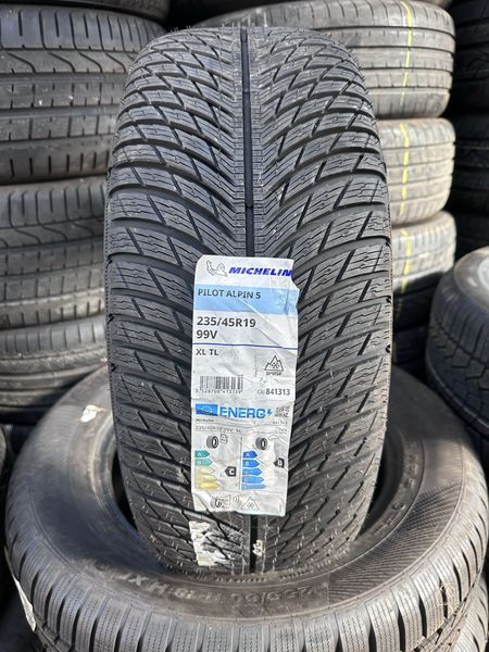 235/45/19 MICHELIN 2бр
