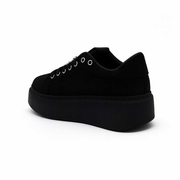 Дамски спортни обувки от еко велур на платформа