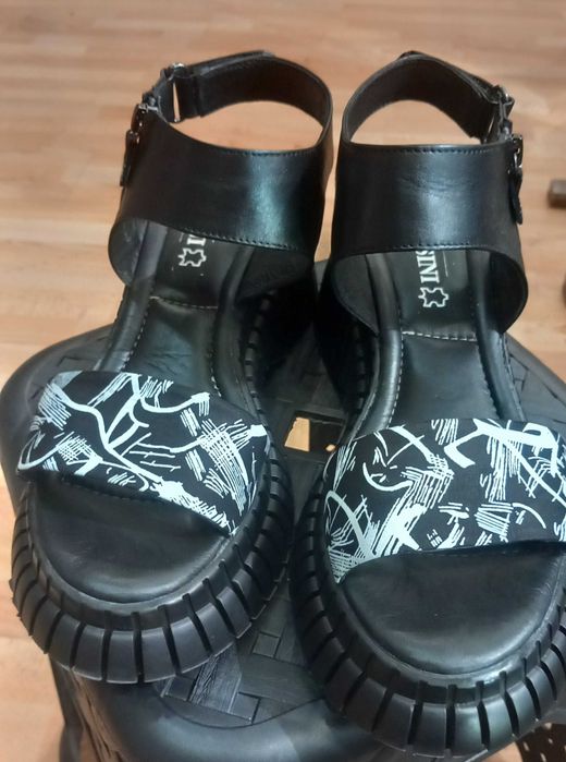 Дамски сандали естествена кожа