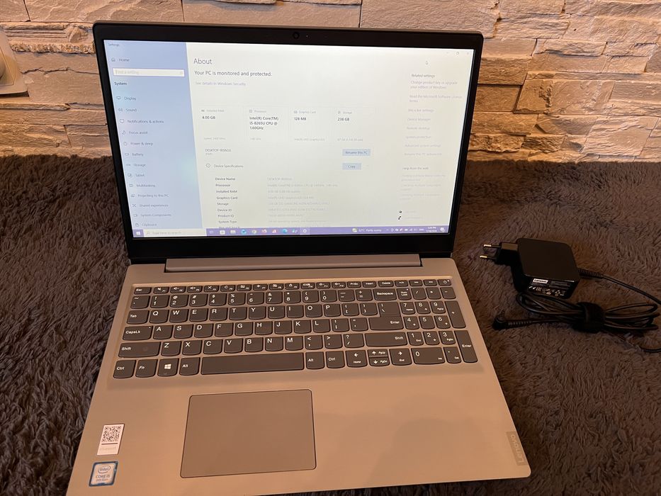 Laptop Lenovo Idea Pad i5 8th gen