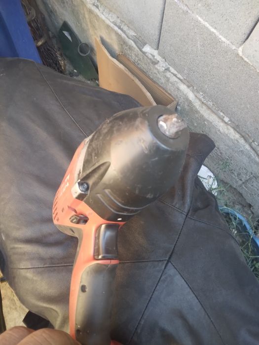 Vând impact Hilti Siw 22T-A 01