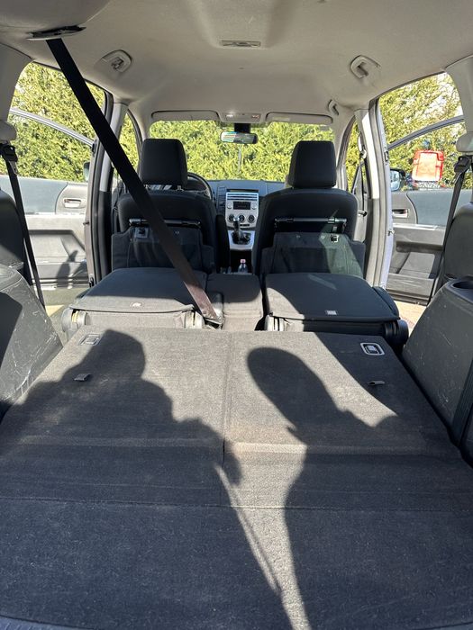 Vand Mazda 5 cu 7 locuri