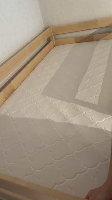 Кровать двухьярусный