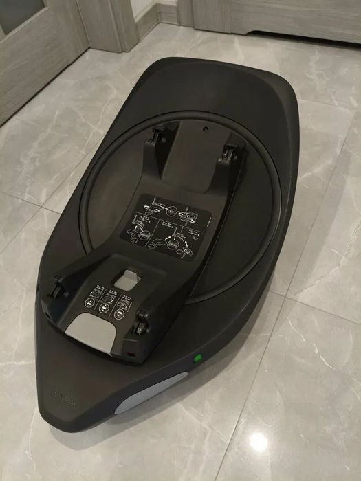 Cybex Cloud G+ и base G