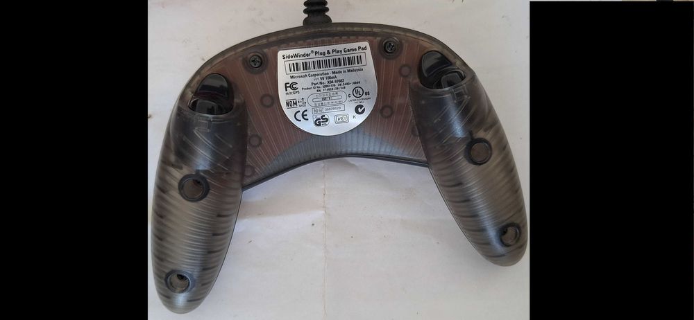 Gamepad retro Microsoft Sidewinder Plug and Play, conectare USB