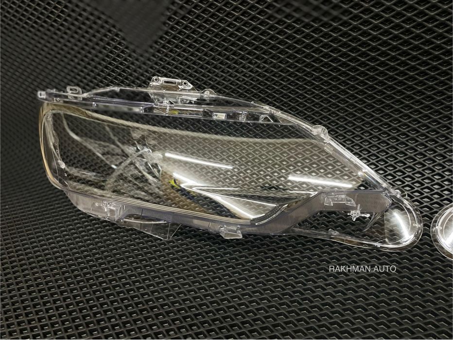 Стекла фар Камри 50/55