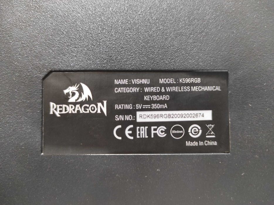 Геймърска клавиатура Redragon K596