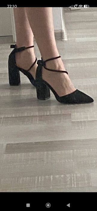 Pantofi cu Barete