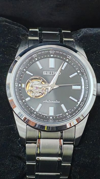 Vând Seiko Selection ca nou.