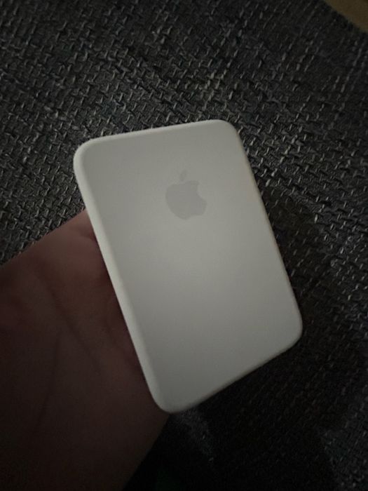 Vand Baterie externa Apple