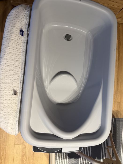 Корито за бебе с повивалник