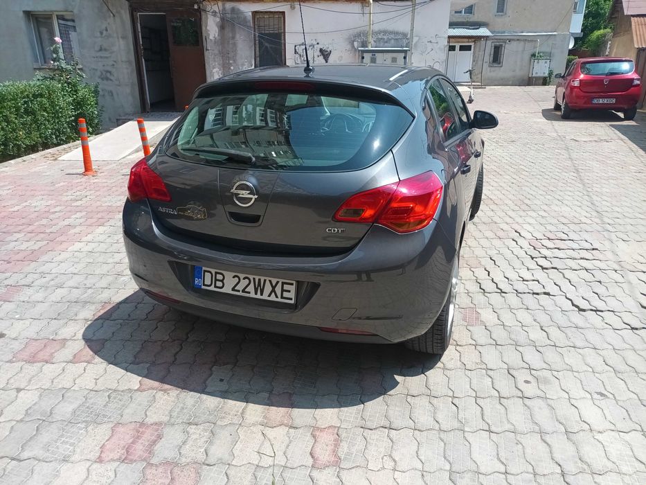 Opel astra j 1.7 cdti 2010
