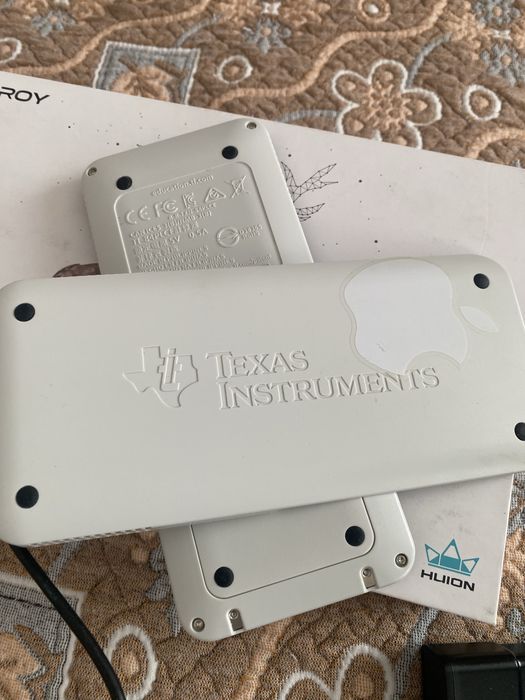 Калькулятор графический TI-84 Plus CE (Питон)