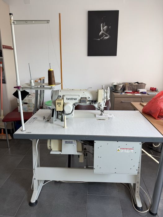 Mașină de cusut industrială Brother ZE-856A-901 – electronică, zig-zag