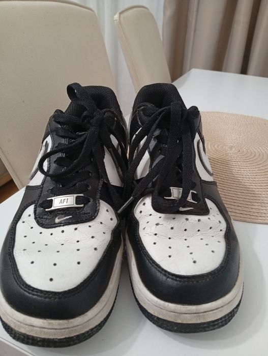 Adidas Nike de piele