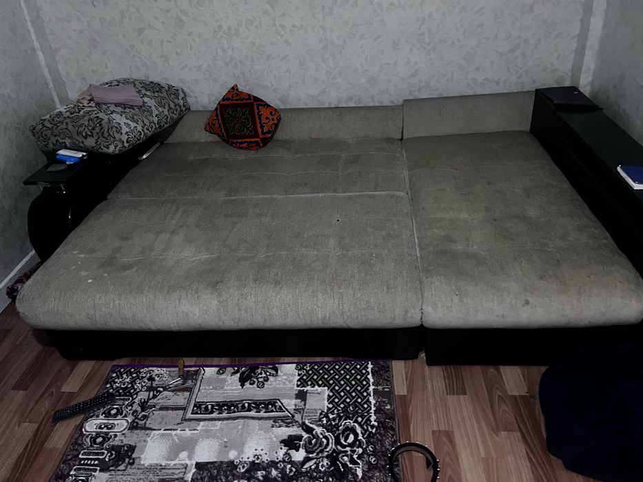 Диван большой угловой