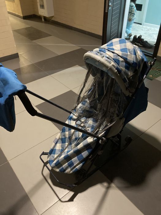 Продам зимние санки