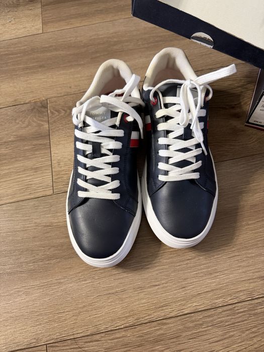 Мужские кроссовки