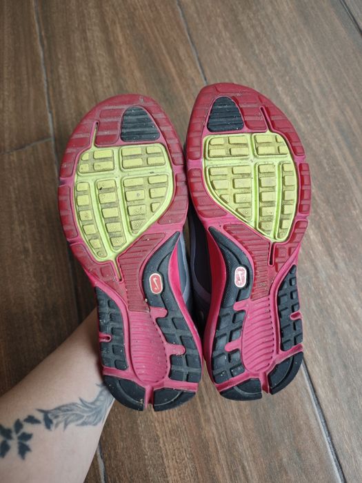 Маратонки Nike lunar eclipse flywire 38