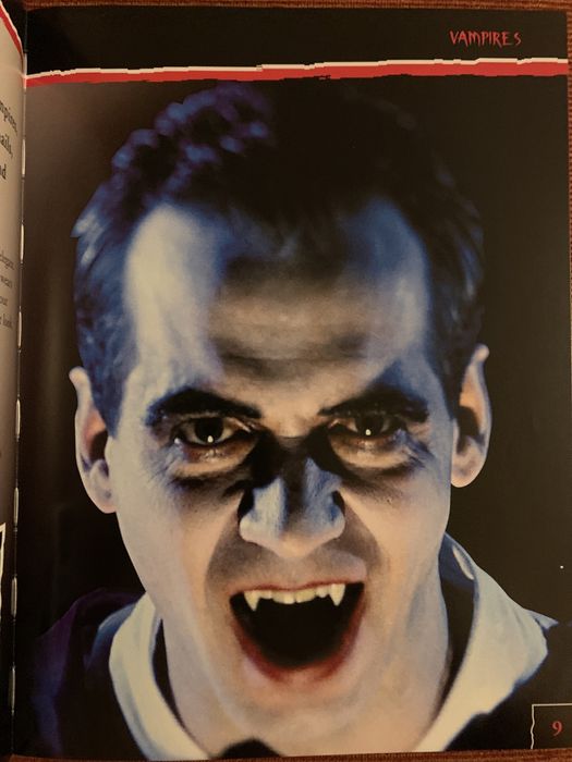 Enciclopedie zombi, vampiri, varcolaci