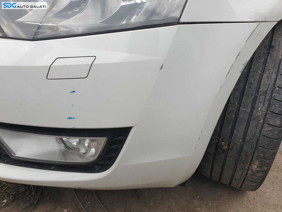 Bara Spoiler Fata cu Spalatoare si Proiectoare model cu Distronic FARA Grila Superioara Skoda Octavia 3 2013 - 2017 Culoare LF9E [0326]